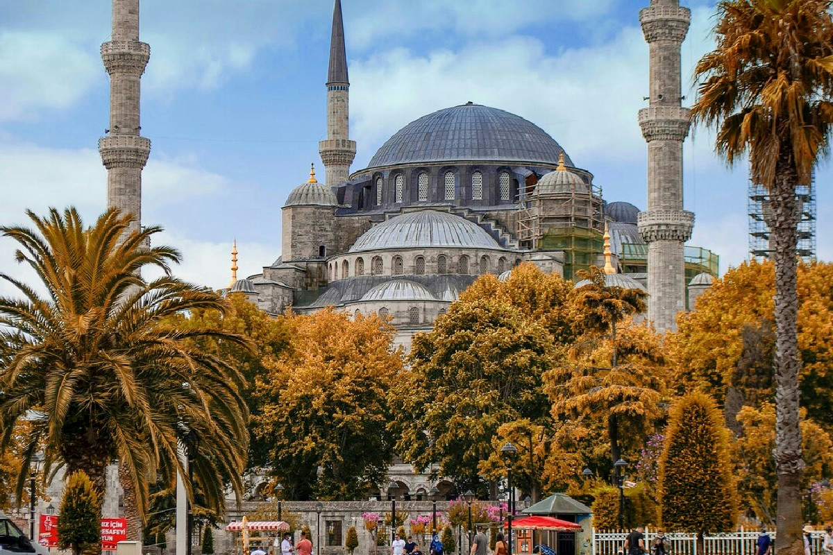 Nel cuore di Istanbul: itinerario tra ponti, palazzi storici e atmosfere uniche in 4 giorni memorabili